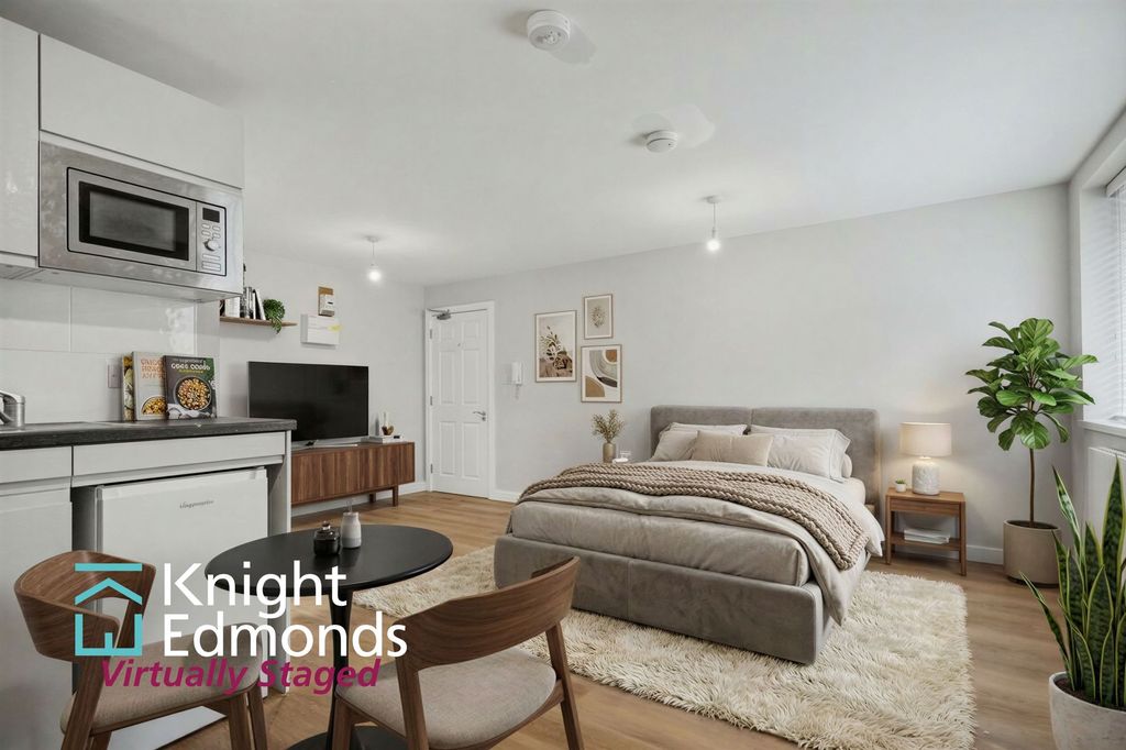 Property photo 3 of 5 Living Area