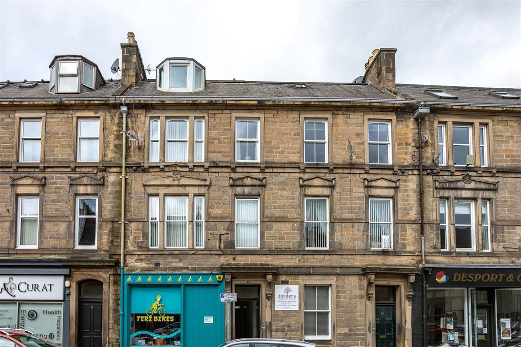 Property photo 1 of 29 12-2 North Bridge Street Hawick 03.Jpg