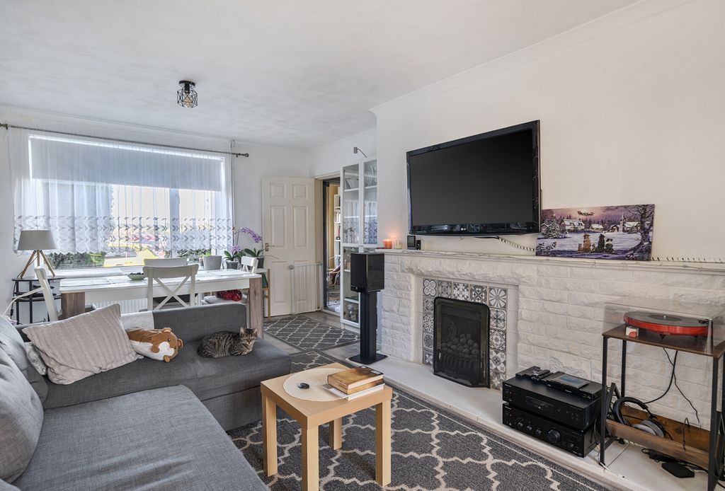 Property photo 2 of 18 1362529-8-68E3d80...