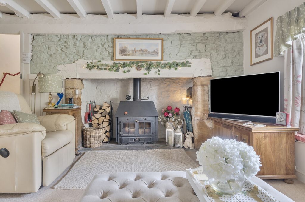 Property photo 3 of 21 1355890-23-68cc45...