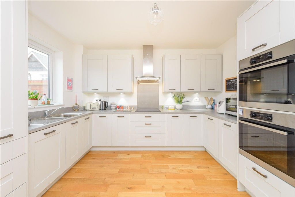 Property photo 3 of 14 Kitchen/Diner