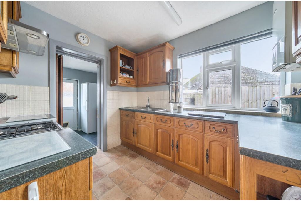 Property photo 3 of 22