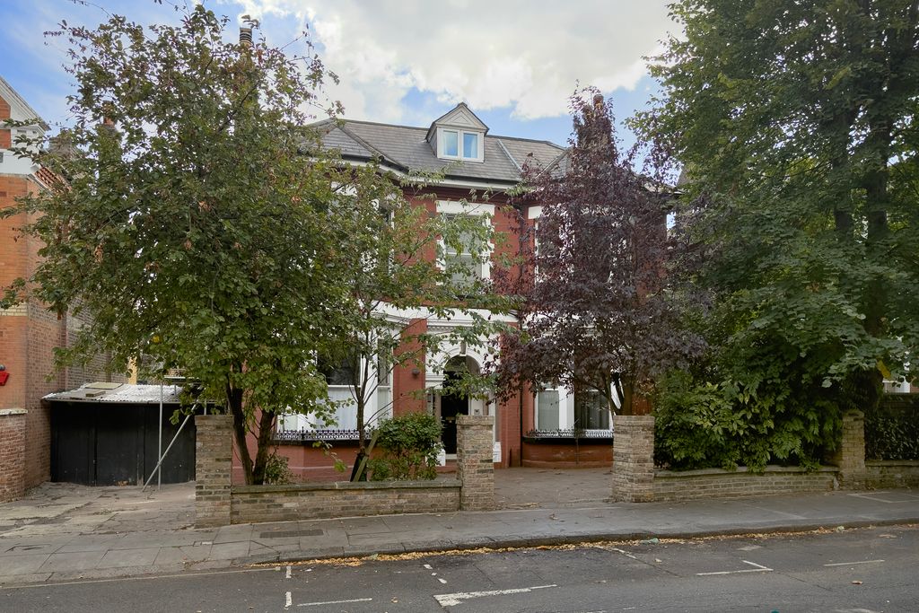Property photo 1 of 15