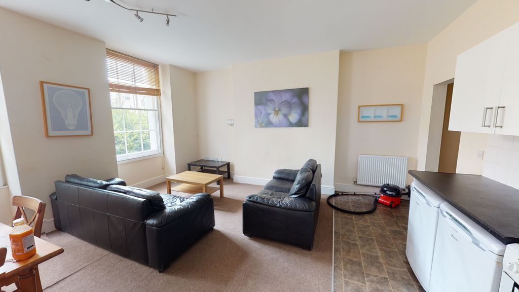 Property photo 1 of 11 F1-St-Pauls-Road-070