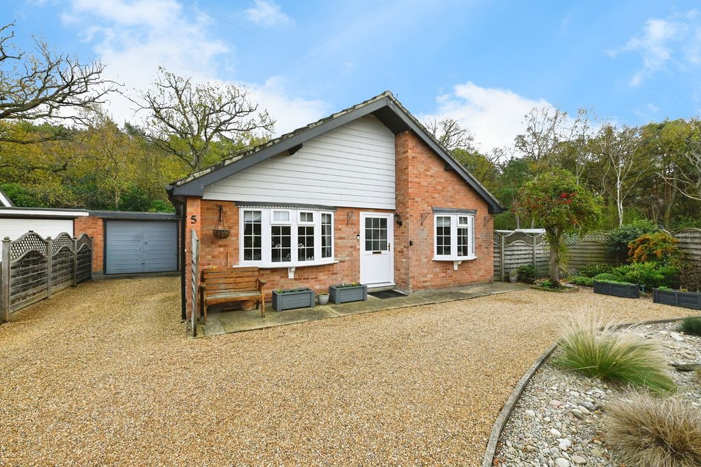 Property photo 1 of 20