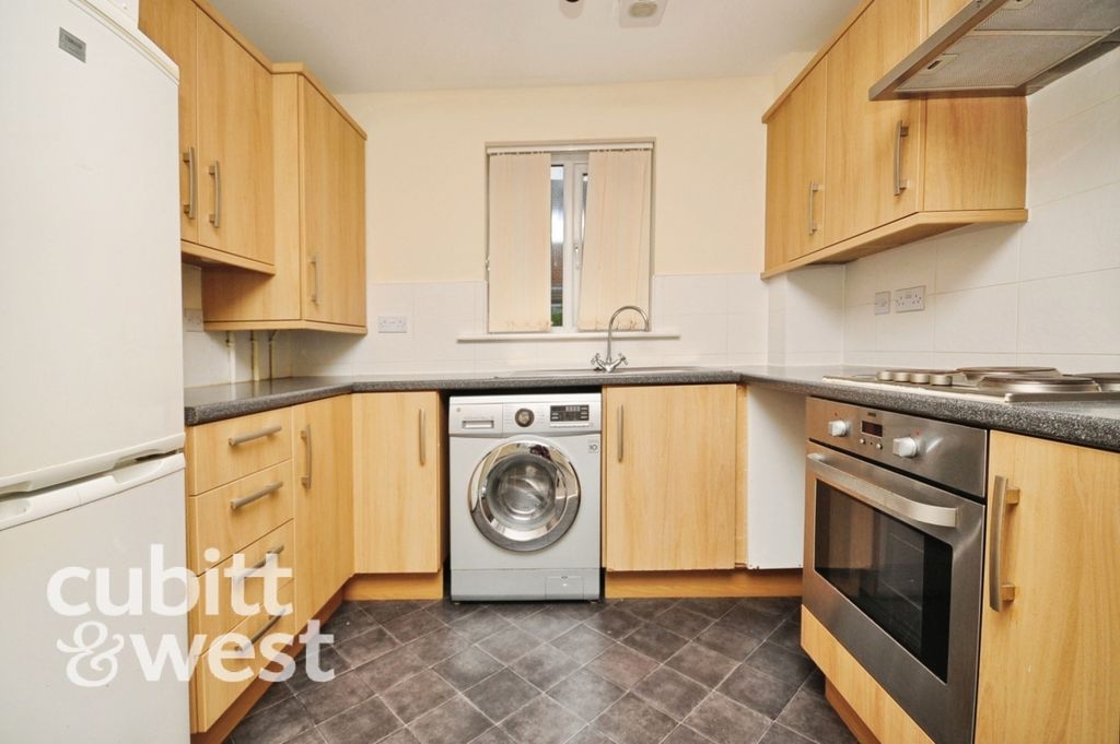 Property photo 2 of 6