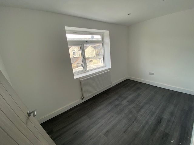 Property photo 3 of 5 Bedroom 1