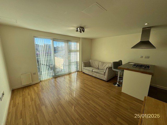 Property photo 2 of 6 Gallery