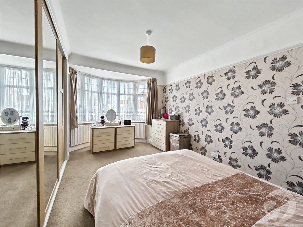 Property photo 3 of 55 Picture No. 02