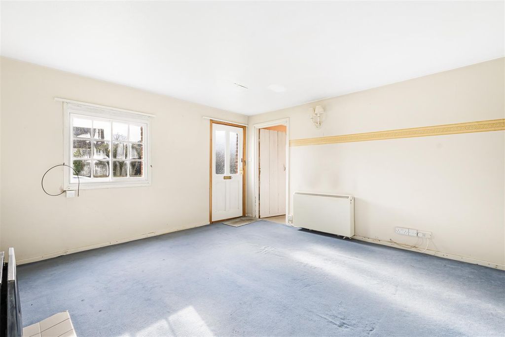 Property photo 2 of 15 14_47888.Jpg