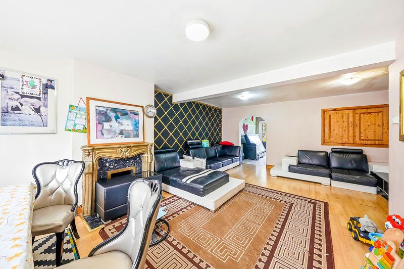 Property photo 3 of 13 Photo 12