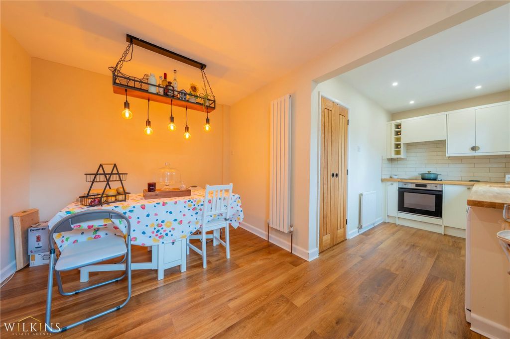 Property photo 2 of 34 Picture No. 14