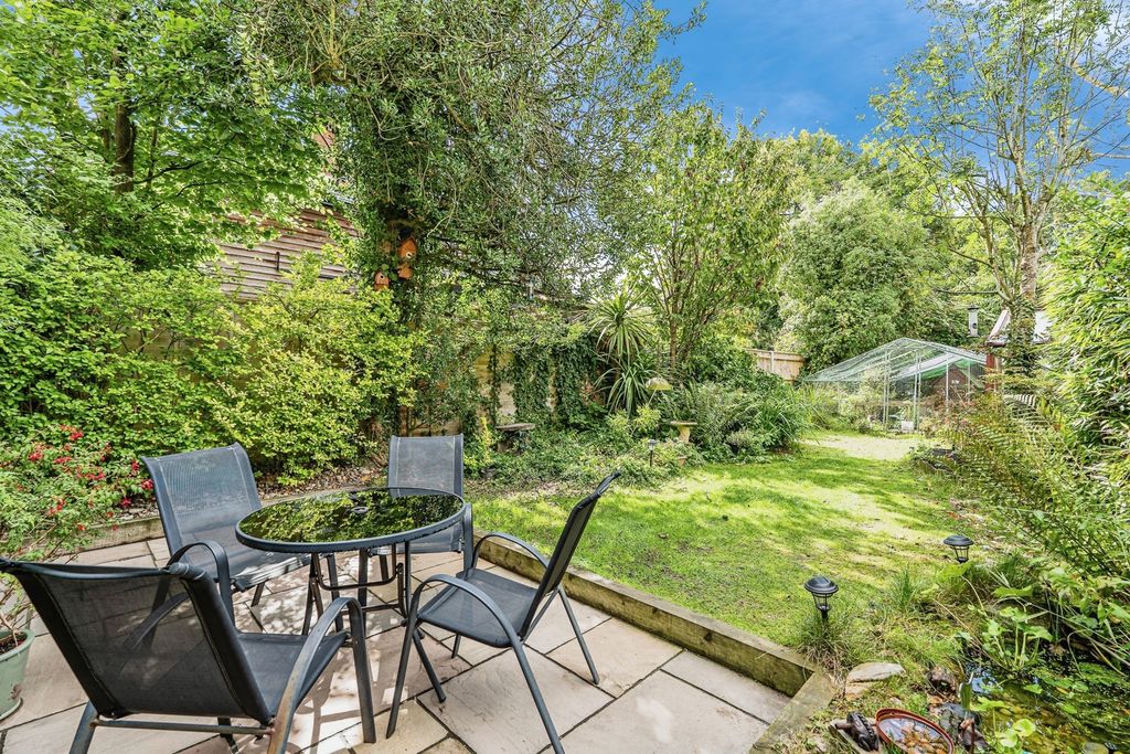 Property photo 3 of 19 Photo