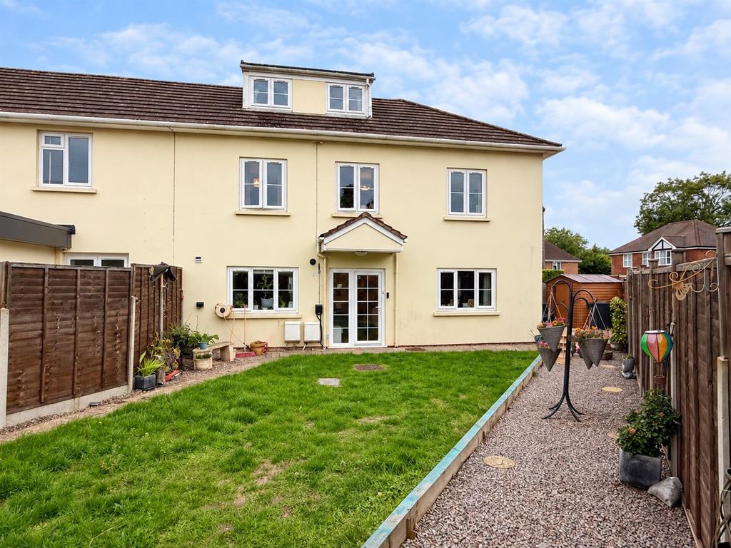 Property photo 1 of 23