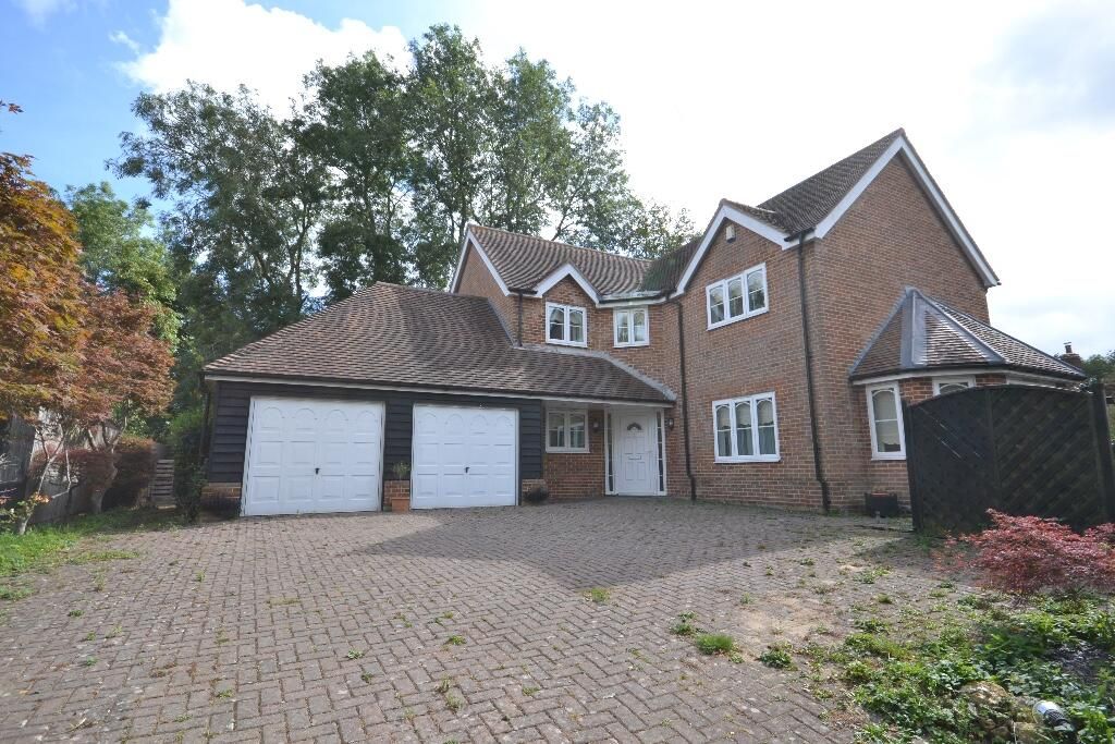 Property photo 2 of 26