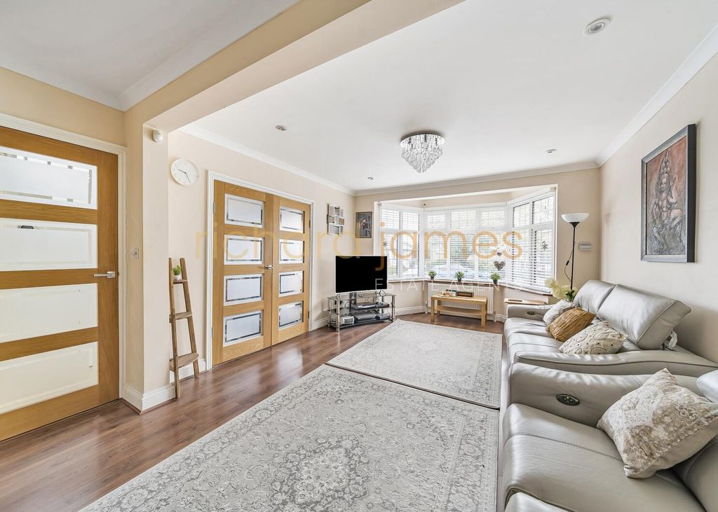 Property photo 3 of 20 Dd11Dbf4-8d63-4F60-Aff9-Eab5d7B332Fa.Jpg