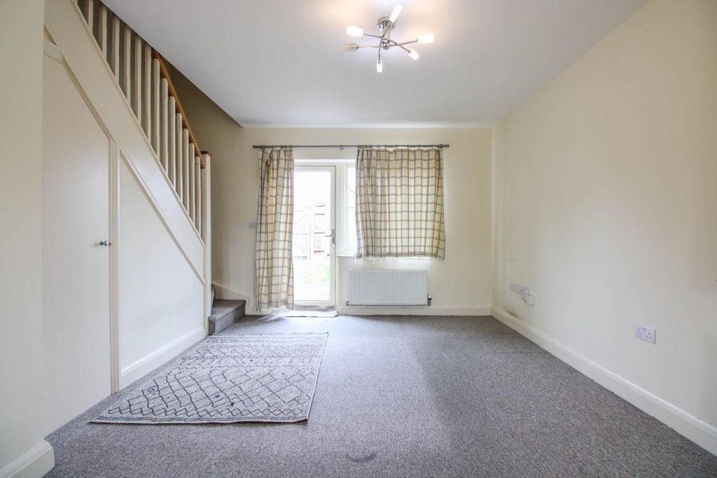 Property photo 3 of 10 Pic-7.Jpg