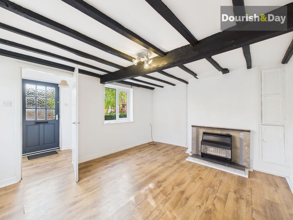 Property photo 2 of 17 Lounge