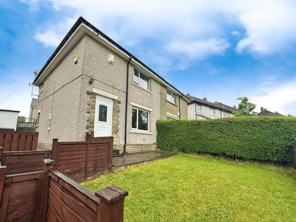 Property photo 1 of 9 7 Lingfield Road