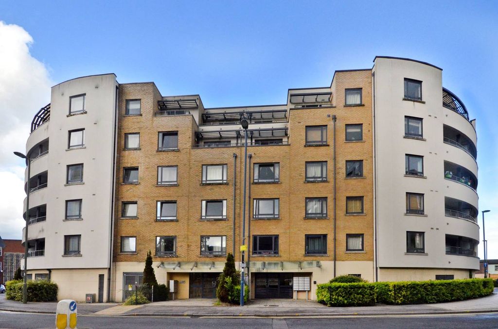 Property photo 2 of 9