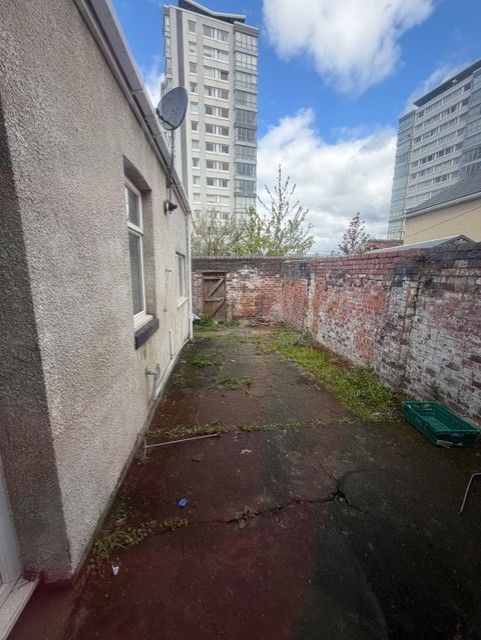 Property photo 2 of 21 4Aaacff5-E446-44Db-9Fc8-B4Fec5862d92