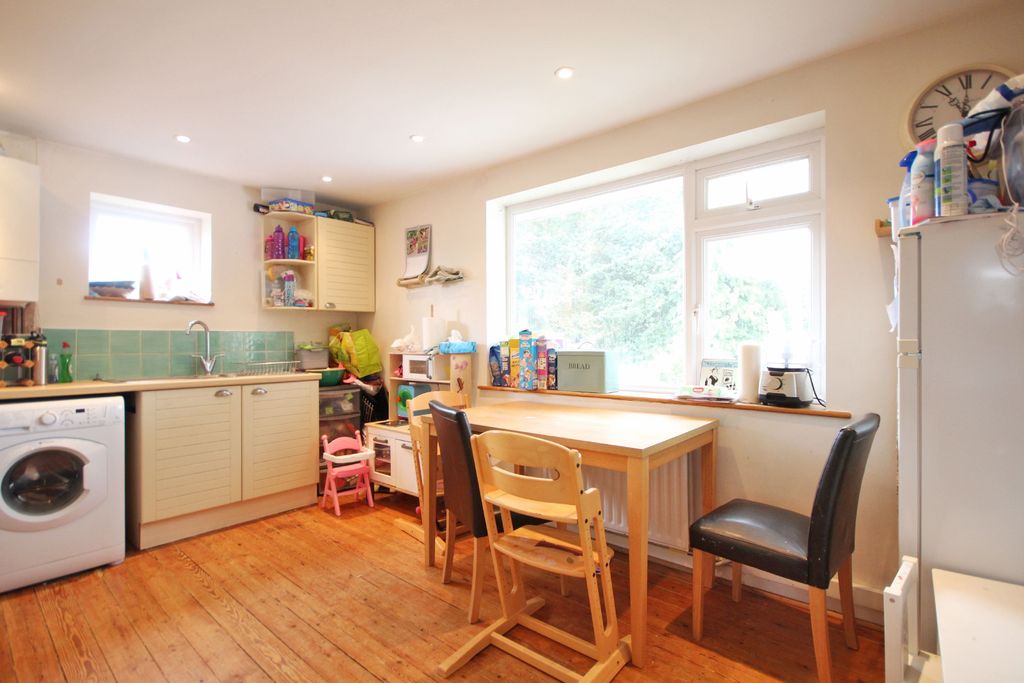 Property photo 3 of 5