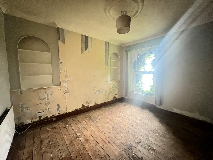 Property photo 3 of 11