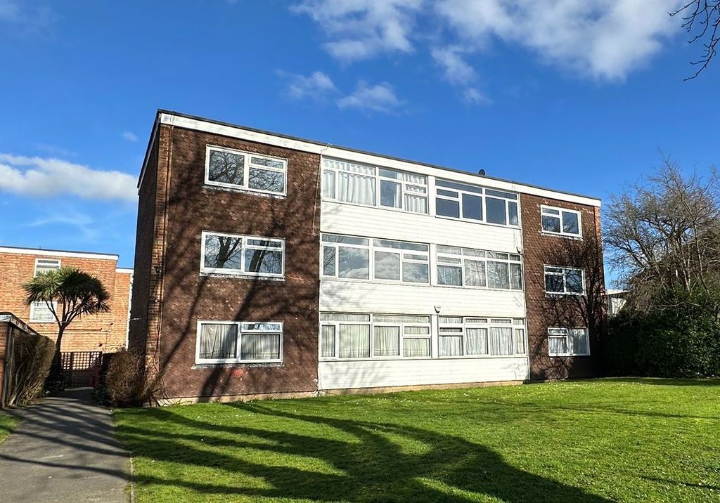 Property photo 1 of 11