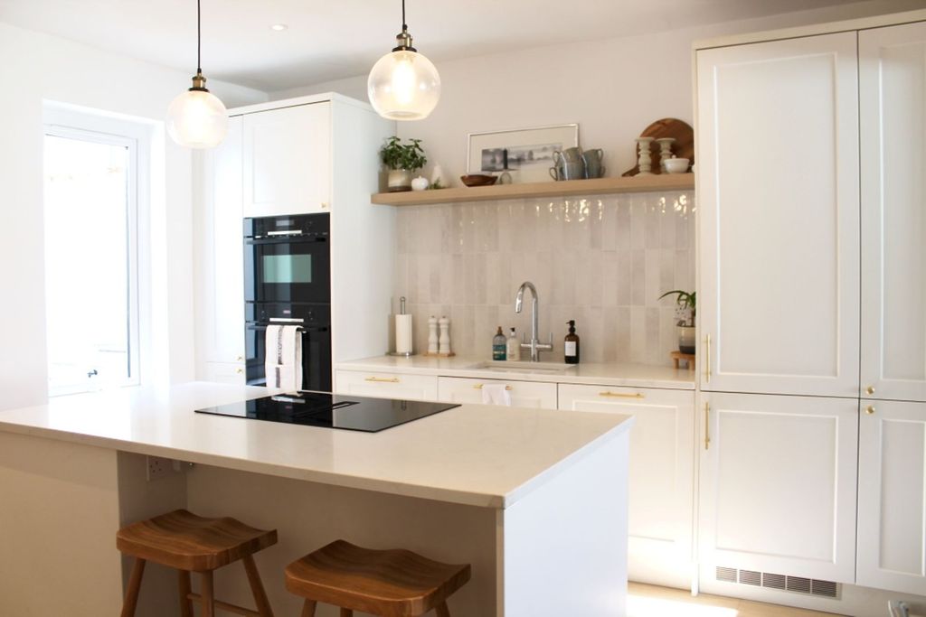 Property photo 1 of 26 Kitchen