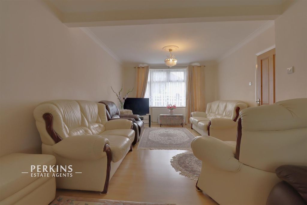 Property photo 3 of 13 Rec.Jpg