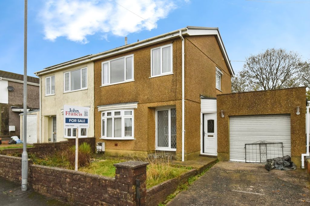 Property photo 1 of 17 Photo