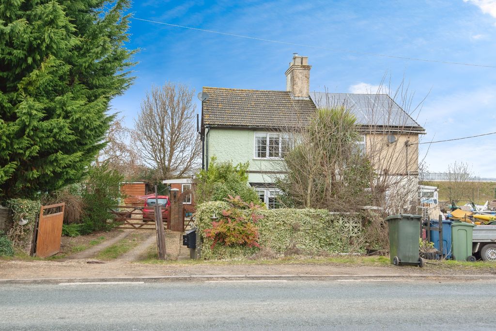 Property photo 1 of 17 Photography