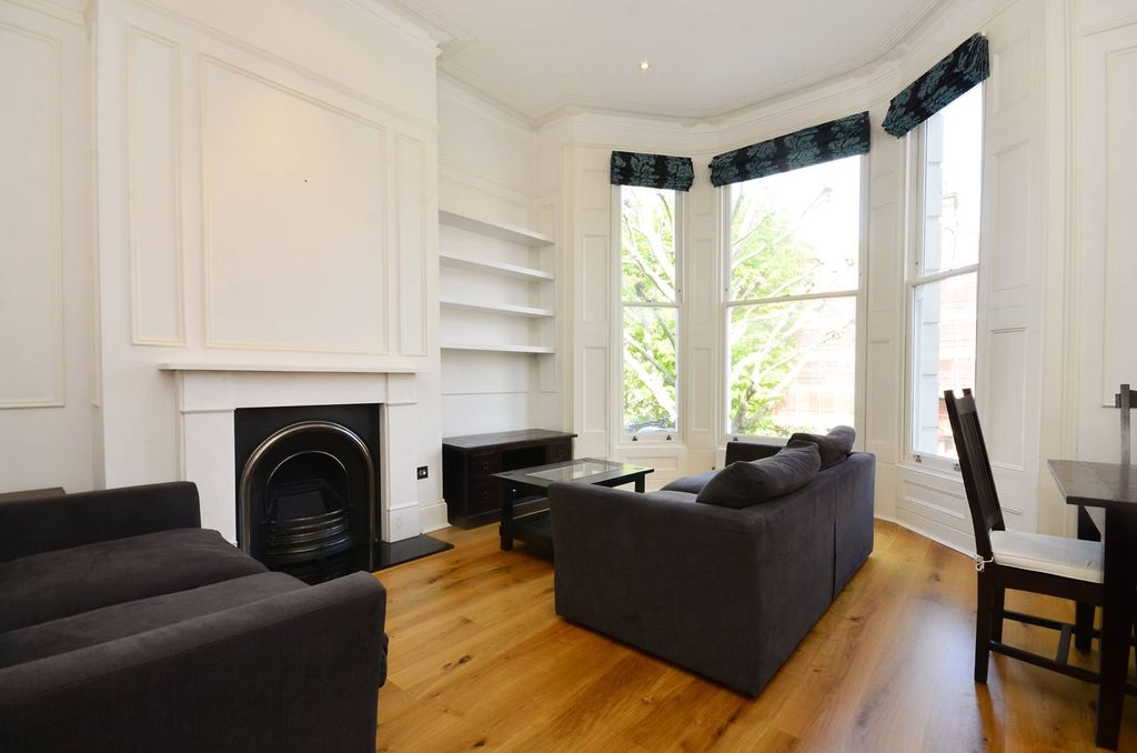 Property photo 1 of 8