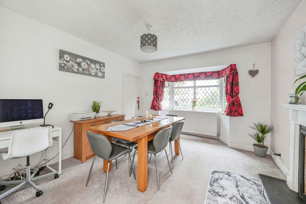 Property photo 3 of 15 Dining Room