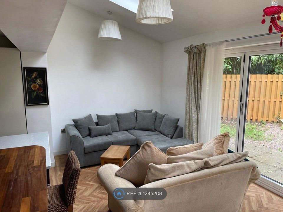 Property photo 3 of 21