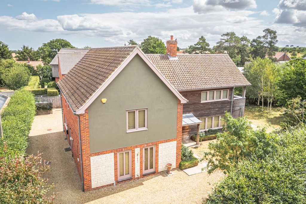 Property photo 1 of 29
