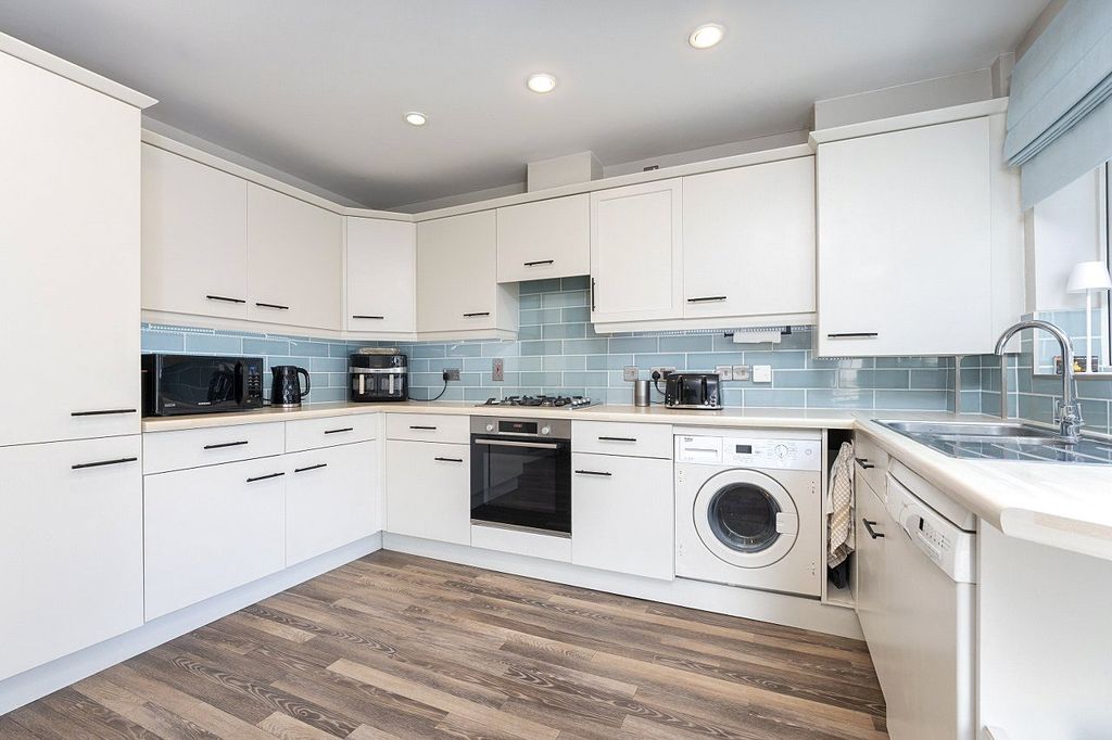 Property photo 3 of 22 Picture No. 04