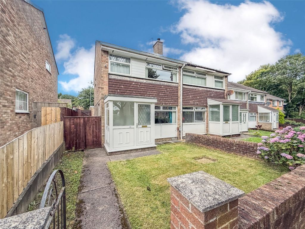 Property photo 1 of 14 External