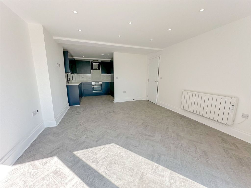 Property photo 2 of 10 Picture No. 01