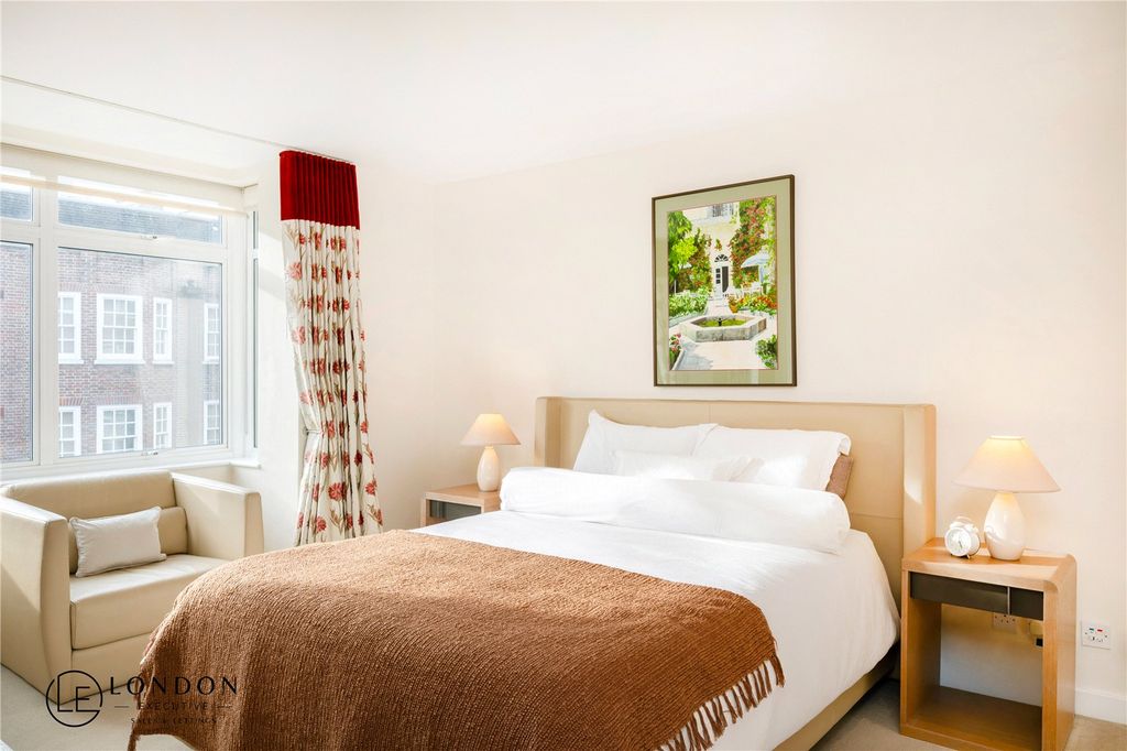 Property photo 1 of 36 Main Bedroom