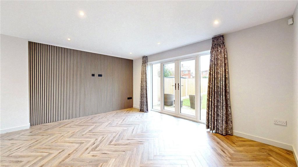 Property photo 3 of 24 Picture No. 64