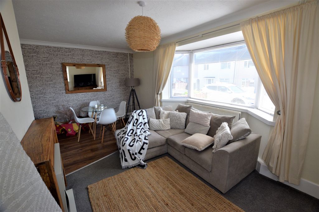 Property photo 3 of 14 Photo 03