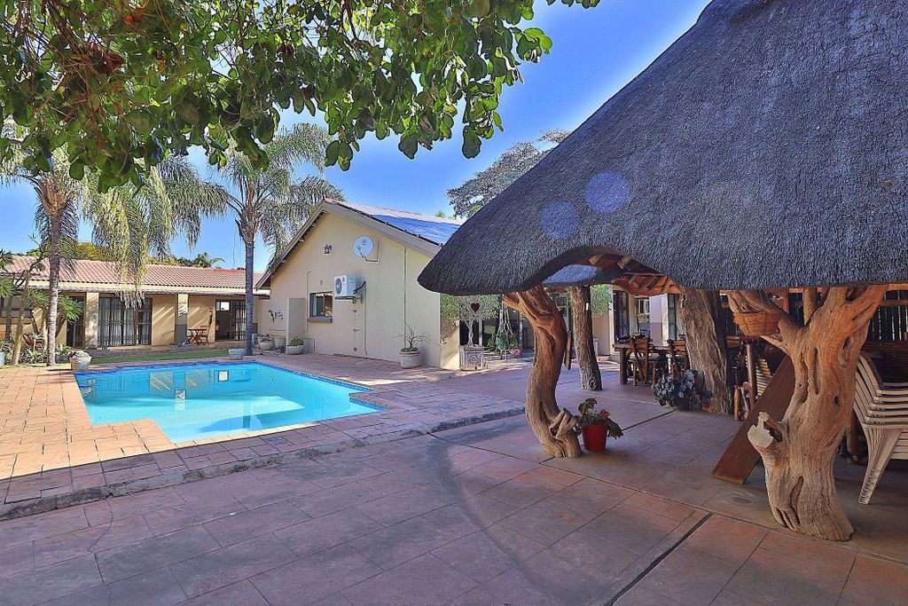 Property photo 1 of 57 1Er1533130