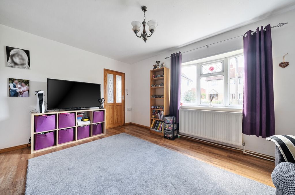 Property photo 2 of 24 1334154-7-68931A61B1E22