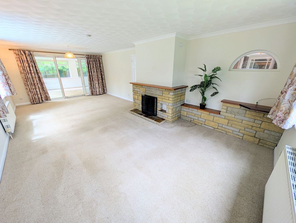 Property photo 3 of 44