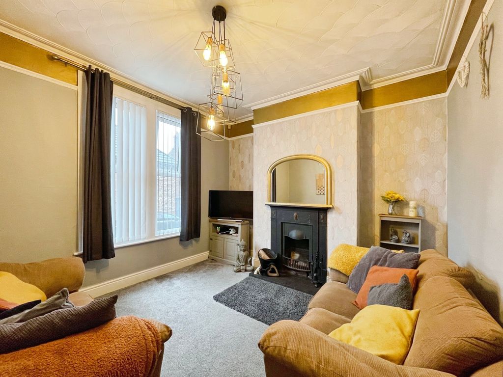 Property photo 3 of 24 10