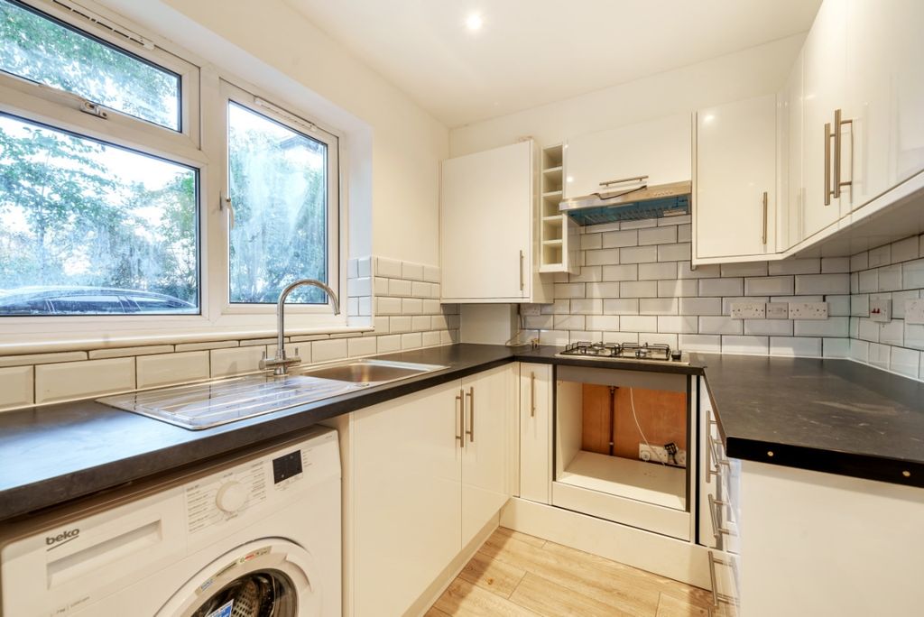Property photo 1 of 6 1043346 (3)