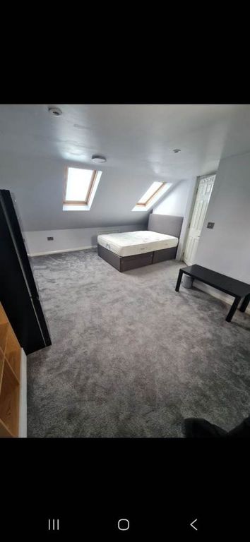 Property photo 1 of 3