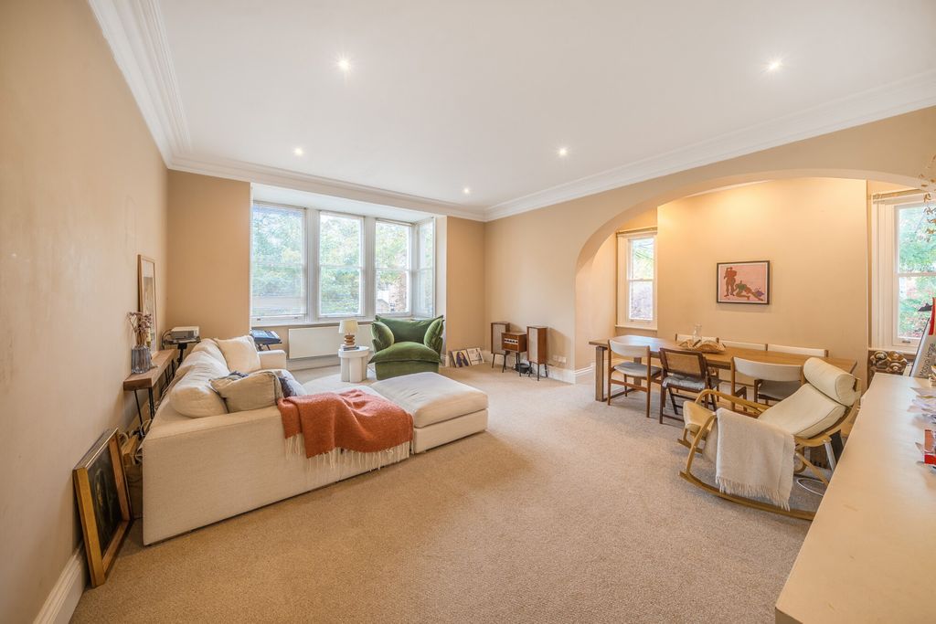 Property photo 3 of 16 1539280-2-6Adf259...