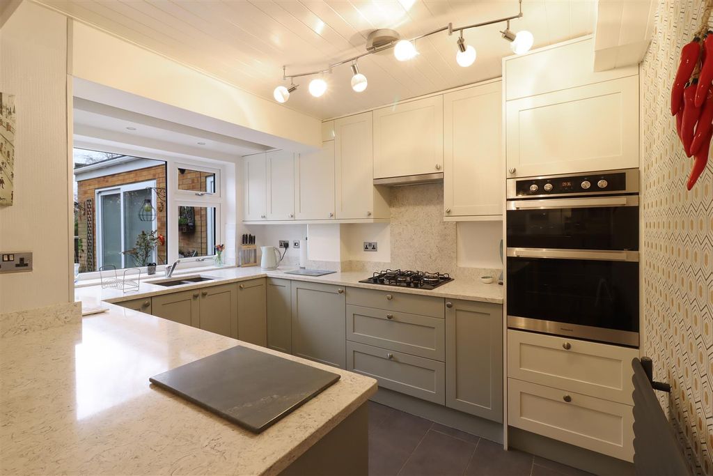 Property photo 2 of 35 Kitchen 1